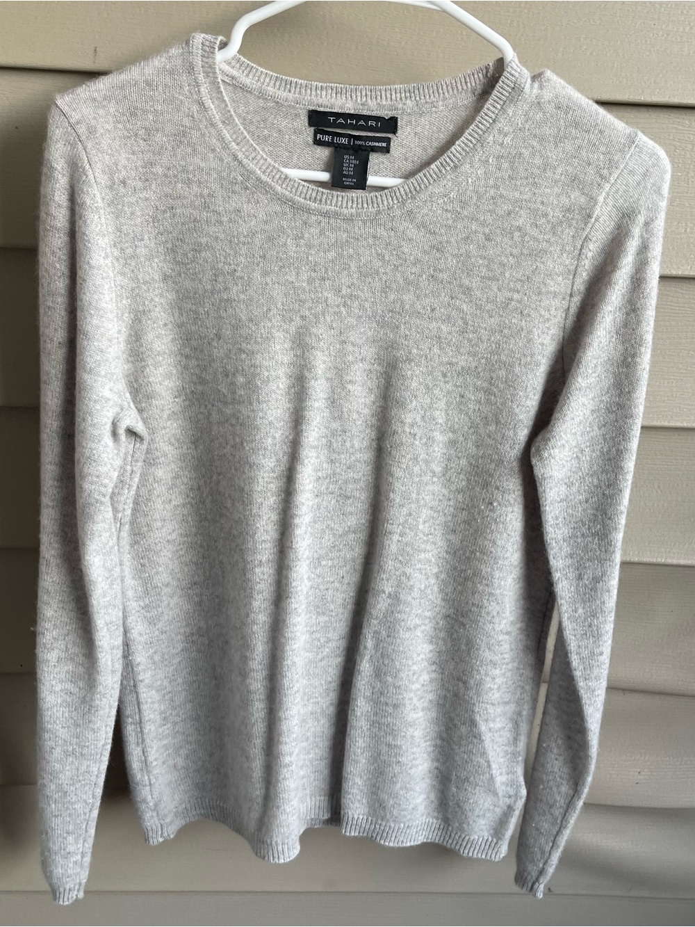 Tahari 100% Cashmere Womens Crewneck Sweater Size M Grey Cozy Luxe Winter Preppy
